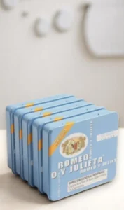 Romeo Y Julieta 1875 Minis Aroma Blue cigars