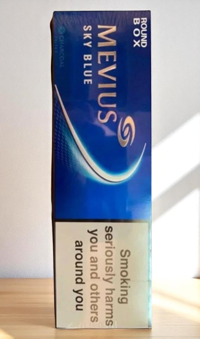 Mevius Sky Blue (ซองแข็ง)