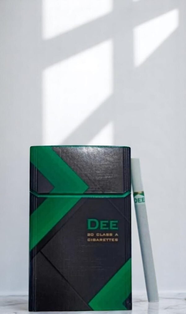 Dee Green (ซองแข็ง) - Image 2
