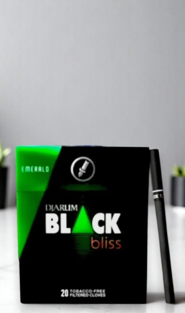 Djarum Black Bliss Tobacco Clove (ซองแข็ง)