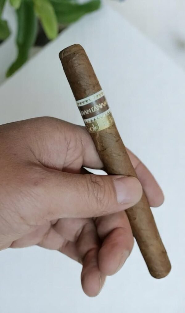 Guantanamera Coronas Tubo Gold Edition 6×41 (5มวน)