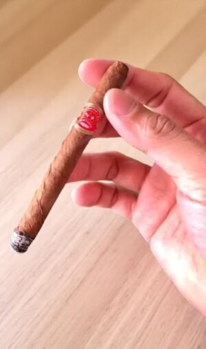 Partagas chicos 4×1/4 (5มวน)