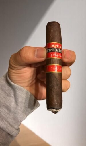 Rocky Patel Freedom Maduro Sixty 6×50 (20มวน)