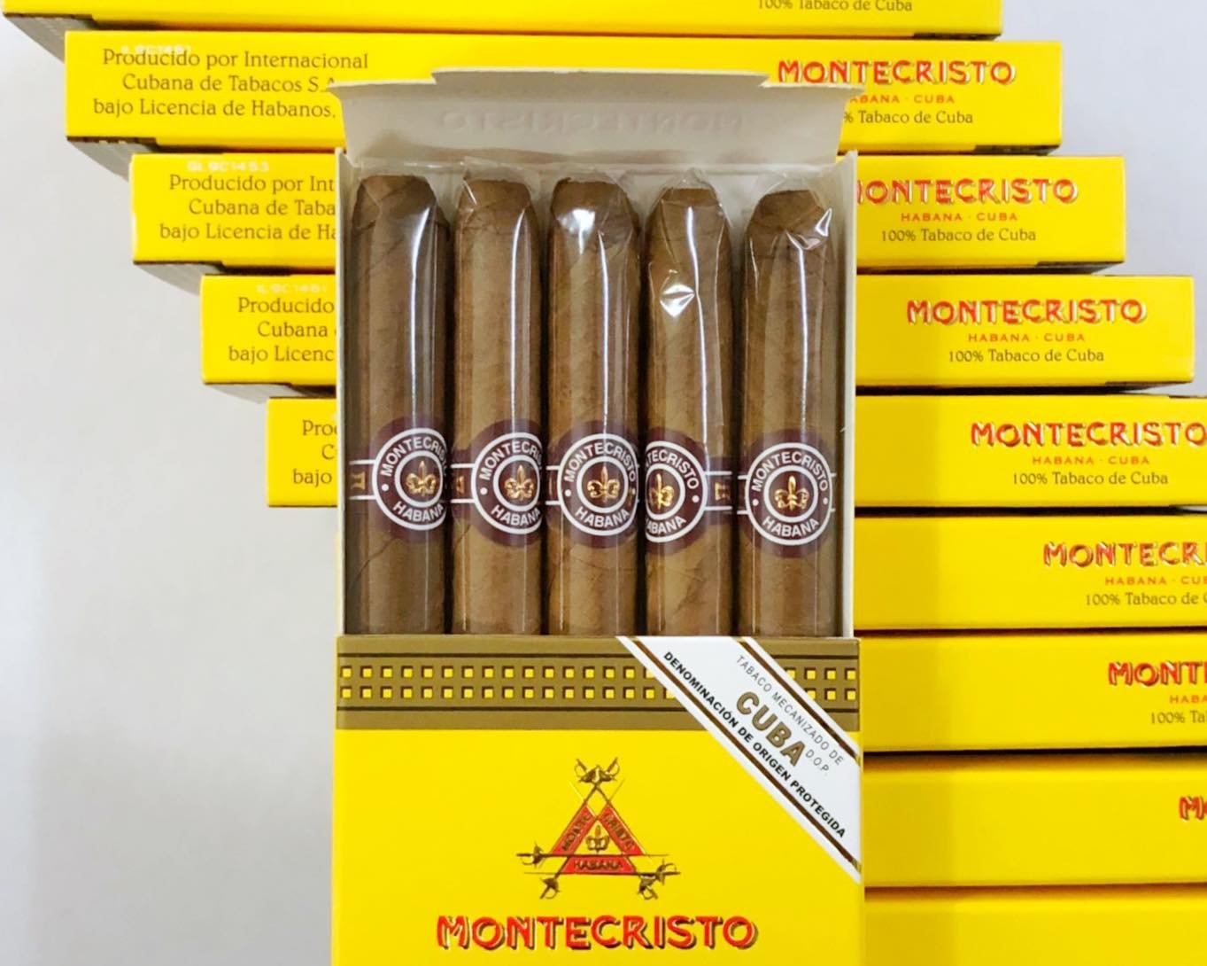 Montecristo Club 10 ไม่บาดคอ
